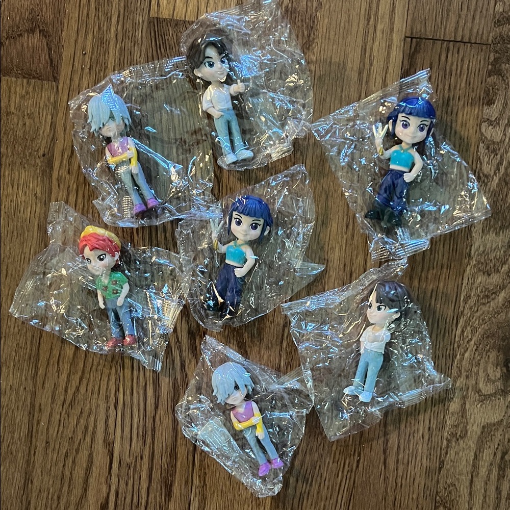 KPOP 3 inch figures (7)